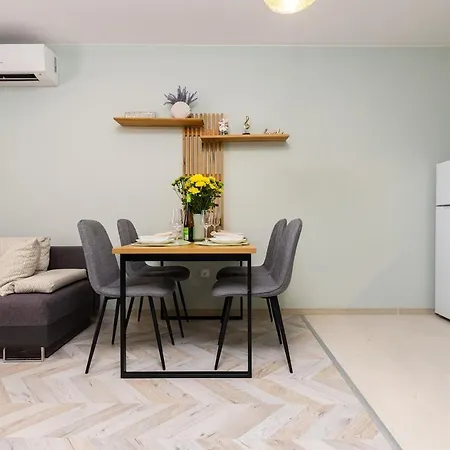 Kalina In 10 Minutes From Walking Street Apartamento *